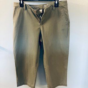 Sonoma Life & Style Capris Mid Rise Green Size 8